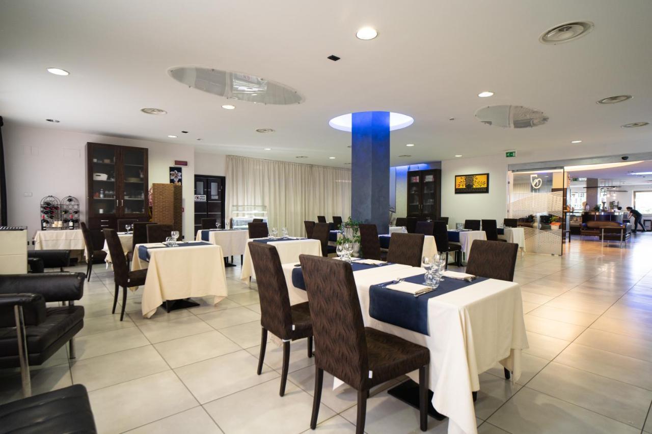 Hotel Insteia Полла Екстер'єр фото