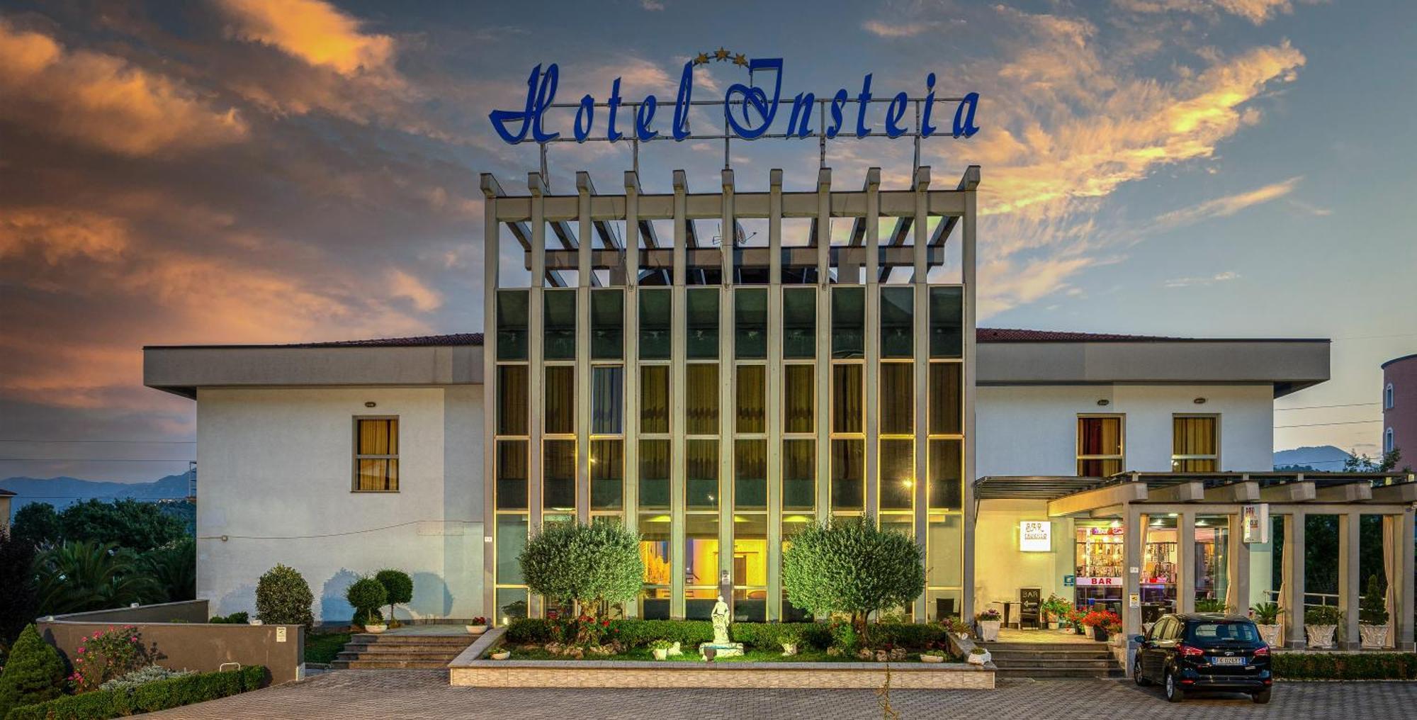 Hotel Insteia Полла Екстер'єр фото